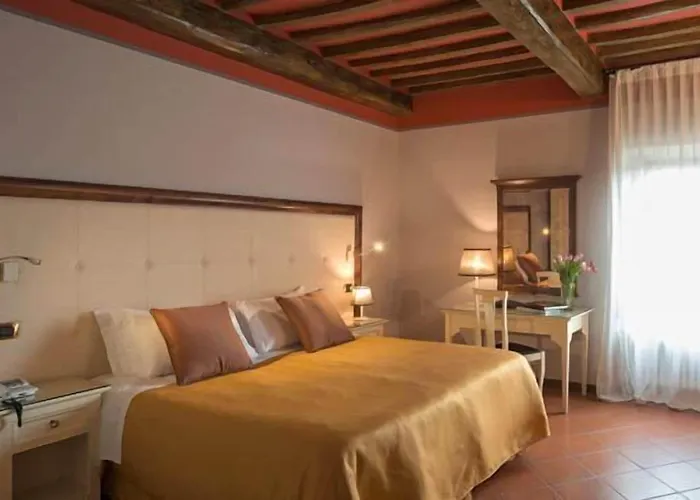 Hotel Leon Bianco 3*