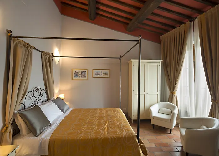 Hotel Leon Bianco 3*