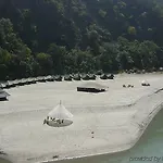 레온 비앙코 호텔 3*