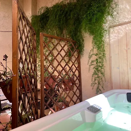 Hotel Leon Bianco 3*