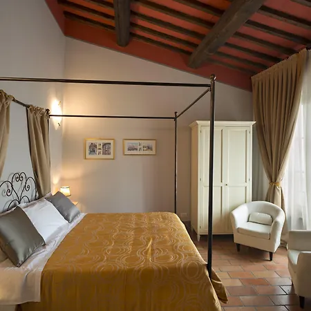 Hotel Leon Bianco 3*