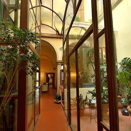 Leon Bianco Hotel 3*