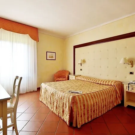 Hotel Leon Bianco 3*
